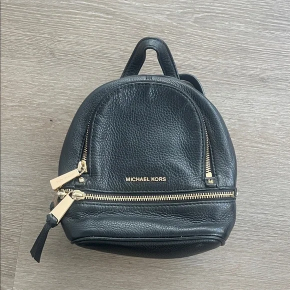 Michael Kors | Bags | Michael Kors Mini Black Leather  display picture 3